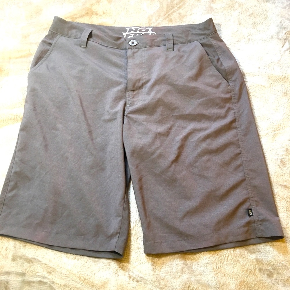 No Fear brown Mens shorts button and zip Size 34